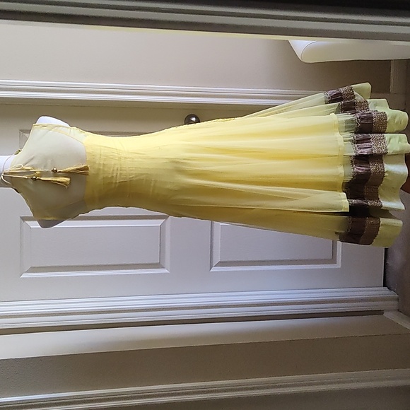 Designer Yellow crochet lace and diamond work 2 piece 2 way Anarkali XS - Picture 8 of 15
